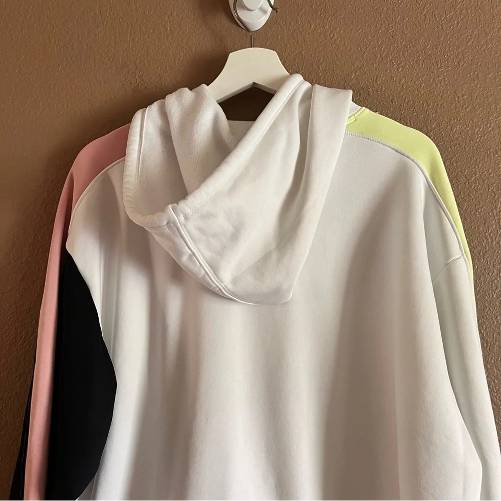 Nike Dri Fit Colorblocked Hoodie Size Large